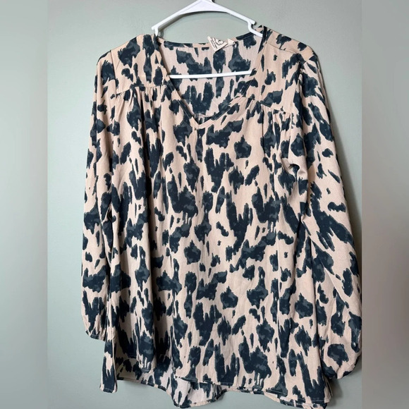 Grace‎ + Emma Women’s Long Sleeve V-Neck
Top Cinched Wrist Print Small - Picture 1 of 7
